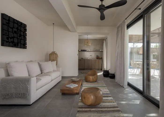 Bianco - Adam Βίλα