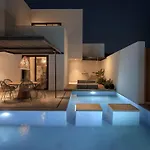 Bianco - Adam Villa Pefki